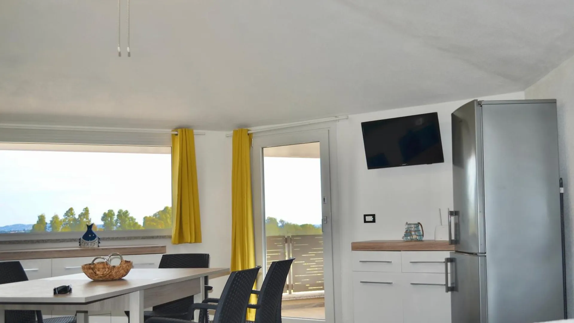 Iss Travel, Casa Smeraldo 10 Beds, Wonderful View Of The Gulf Of San Teodoro 0*, San Teodoro (Sardinia) Italie